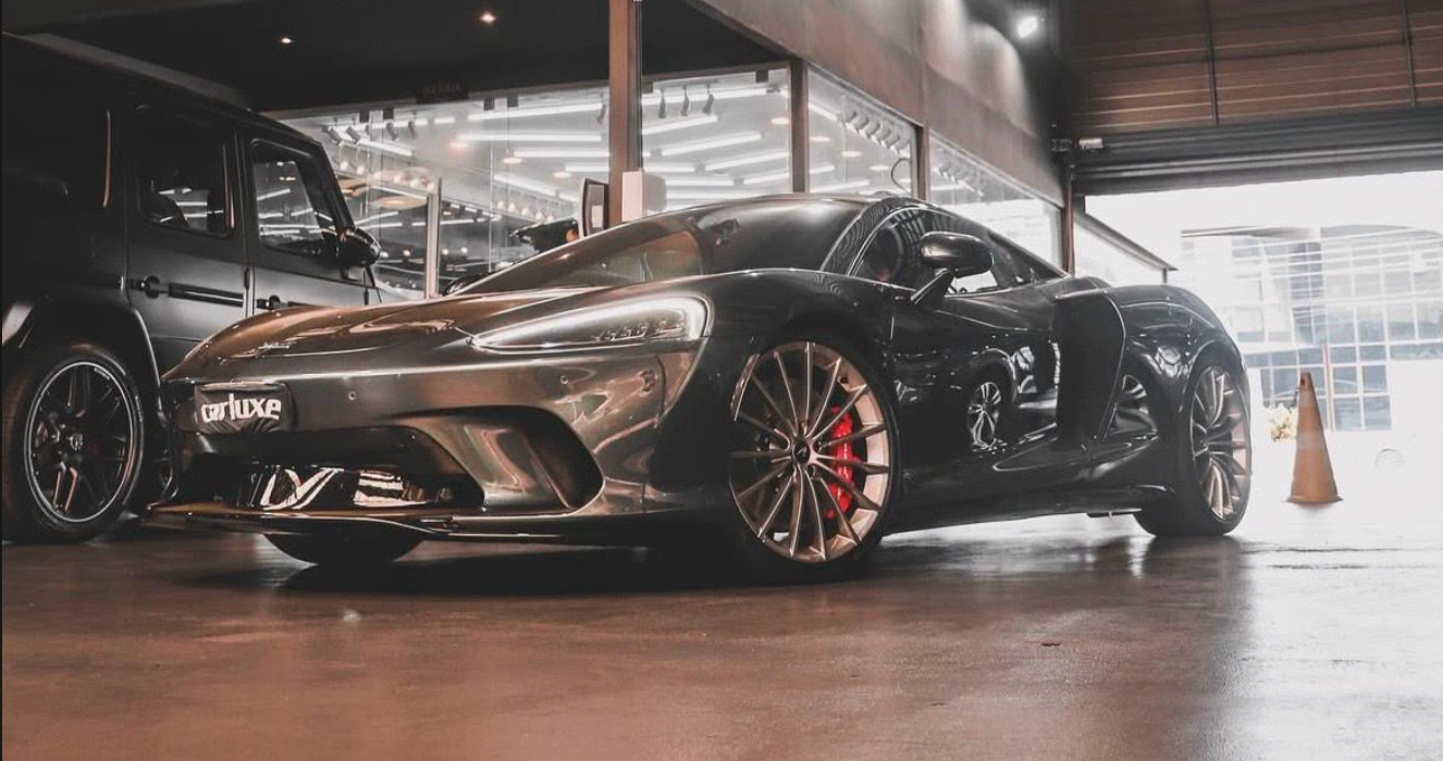McLaren GT